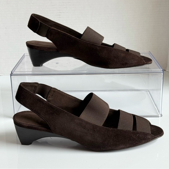 Stuart Weitzman Brown Suede Sandals Kitten Heel Career Comfort Size 9.5N - Picture 2 of 11